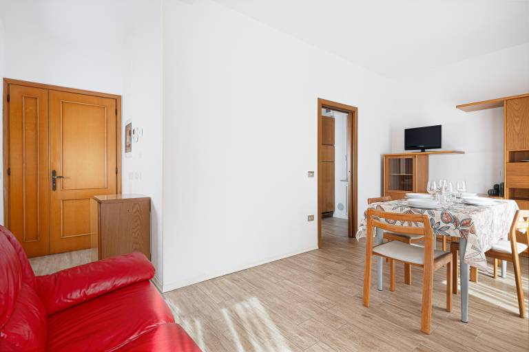 Holiday apartment with 2 rooms for 5 persons — photo 3