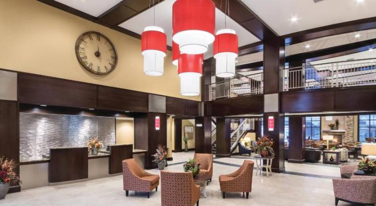 Clubhouse Hotel & Suites — photo 2