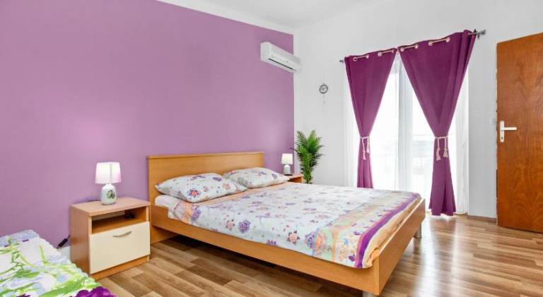 Rental apartment with 2 rooms for 6 persons — photo 2