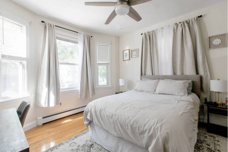 Apartment Strawberry Hill