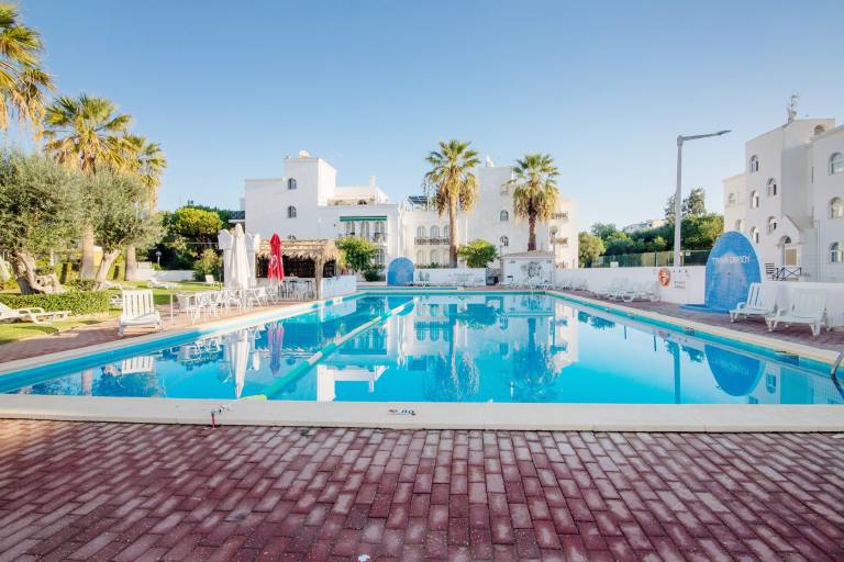 Apartment with pool, yard & fast internet | Dogs allowed in Tavira