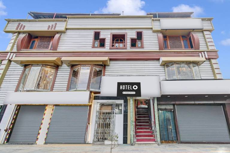Hotel O Residency Road Srinagar