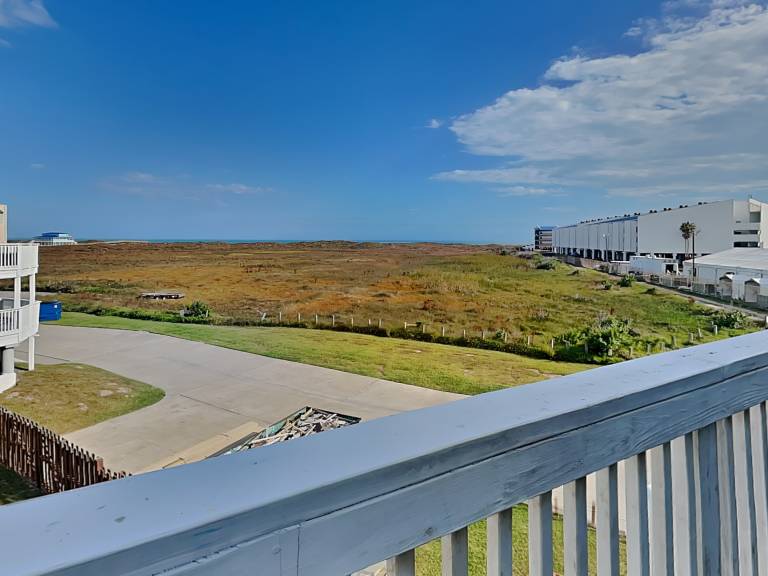 MIBC212-Fantasea Cove — photo 3