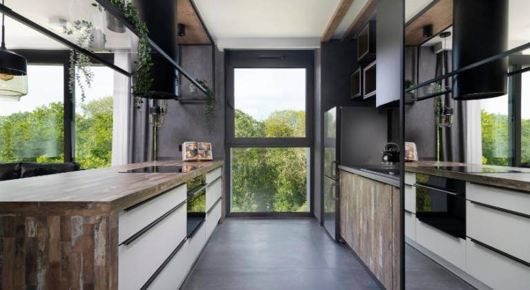 Holiday apartment with pool — photo 3