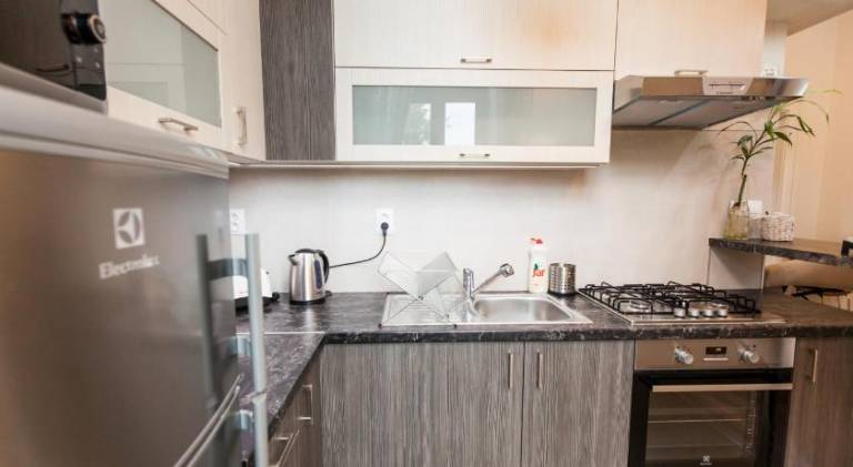 Apartment with 2 rooms for 6 persons — photo 4