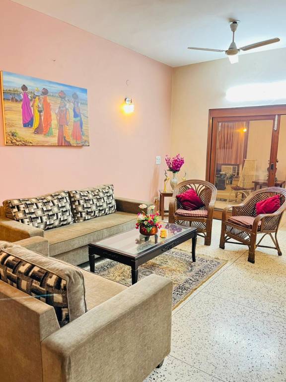 Apartment  Defence Colony