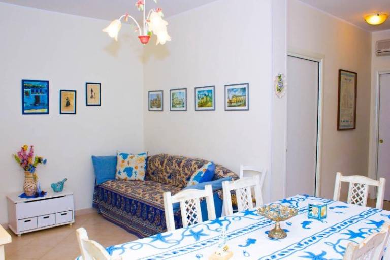 Apartment with garden & patio — photo 4