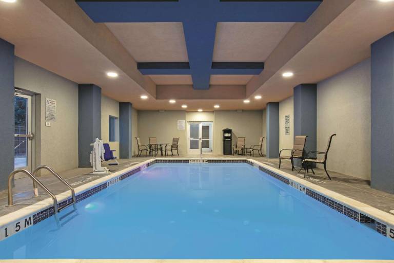 La Quinta Inn & Suites by Wyndham Amarillo Airport — photo 4