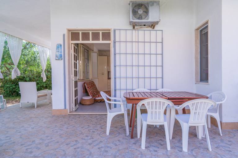 Villa with grill, terrace & fast internet | Pet-friendly — photo 4