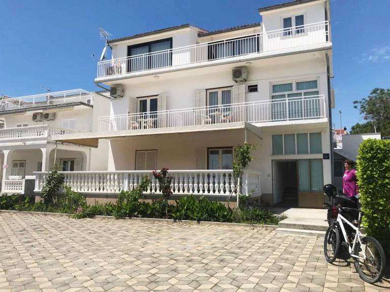Dedicated room | Beach nearby | Pet-friendly — photo 5
