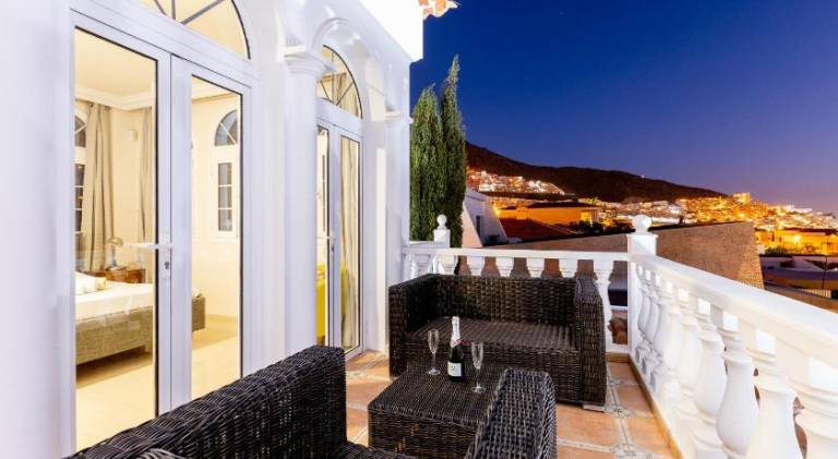 VILLA OCEAN PALM, HEATED Pool! — photo 3
