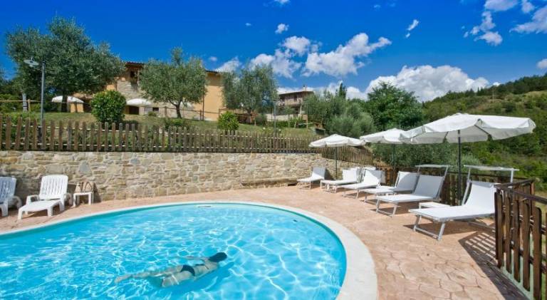 Family-oriented beautiful farm with terrace, pool & garden | Good for workation | Pet-friendly — photo 2