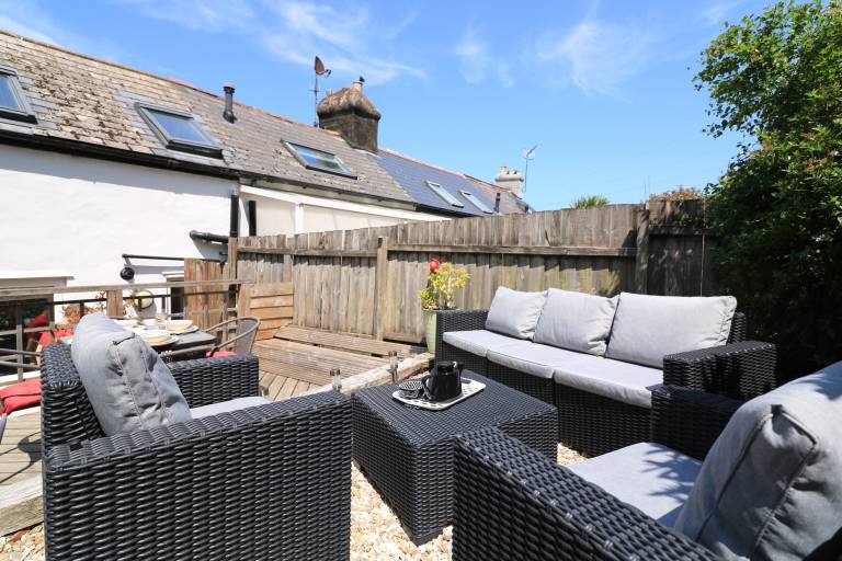 Cottage with garden in Dartmouth
