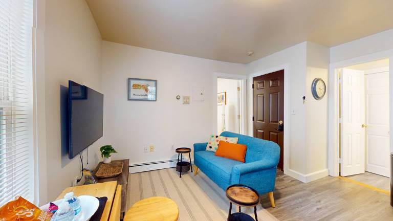 Apartment  Waltham
