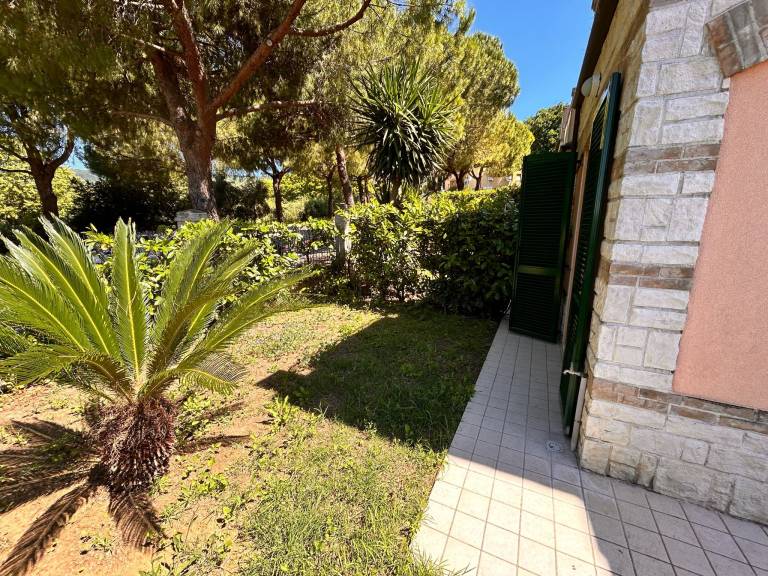 Child-friendly wonderful holiday apartment with garden | Next to the beach | Pets are welcome — photo 5