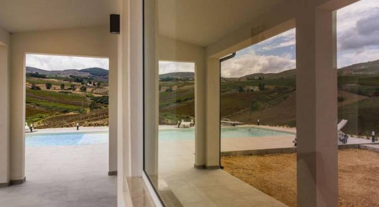 Villa with pool — photo 3