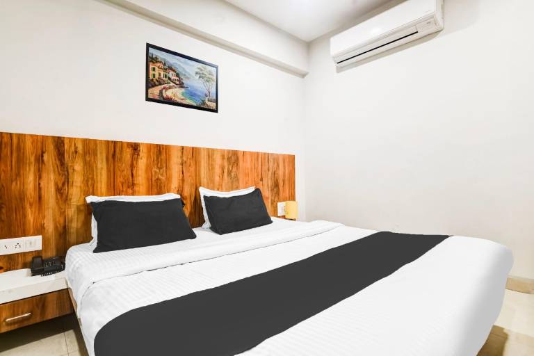 Super Hotel O Jawahar Marg Formerly Hotel Virat