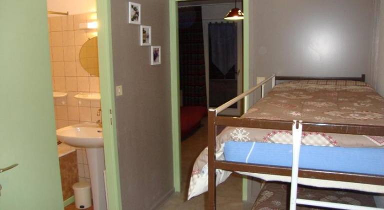 Holiday apartment with 1 room for 6 persons — photo 5