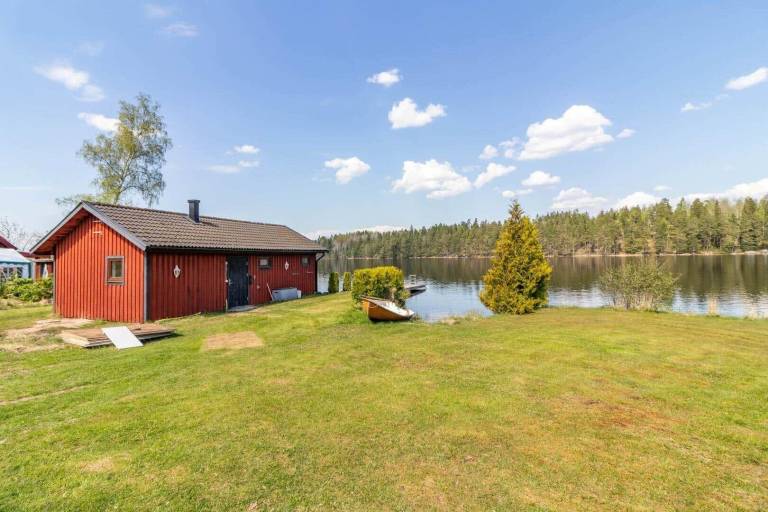 Vacation home with sauna & BBQ | Pet-friendly — photo 2