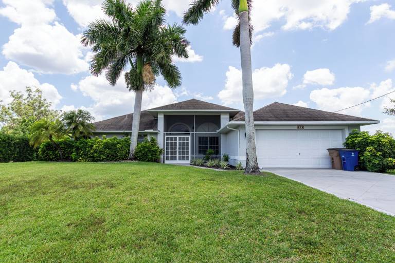House Lehigh Acres