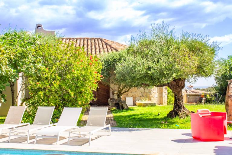 Family-oriented wonderful villa with BBQ, private pool & garden | Sea view | Pets are welcome — photo 3