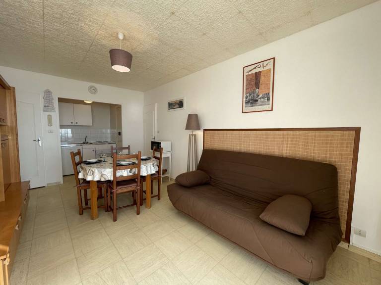 Apartment with 1 room for 4 persons — photo 5