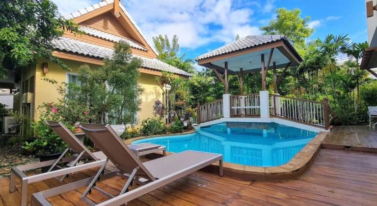 Villa with pool in Chiang Mai