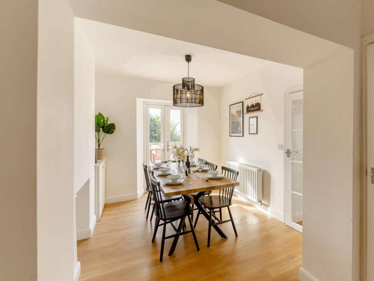 Fully equipped cottage with yard & barbeque | Water view | Beach nearby | Pets are welcome — photo 3