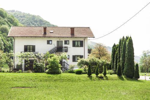 Prenočišče z zajtrkom  Zatolmin