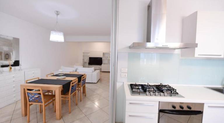Charming apartment with patio | Pet-friendly — photo 3