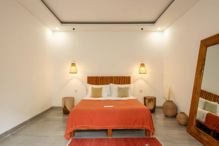 Ample villa with pool | Perfect for remote work | Pets allowed — photo 2