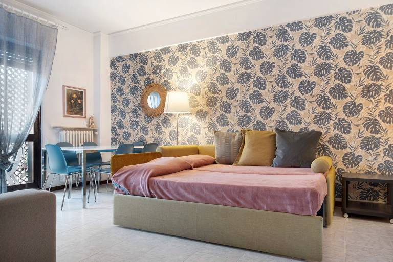 Holiday apartment with fast internet | City view — photo 4