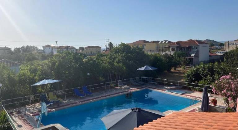 Lovely serviced apartment with garden, patio & pool | Close to the beach | Pets are welcome — photo 4
