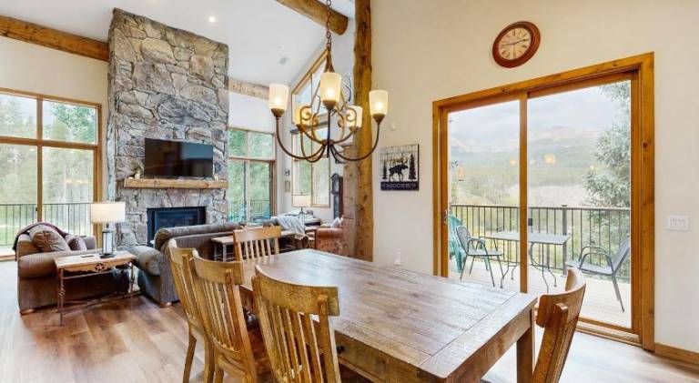 Vacation home with jacuzzi — photo 4