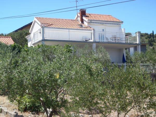 Ferienwohnung in Slatine mit Meerblick, Terrasse, Klimaanlage, W-LAN (5147-2) — photo 4