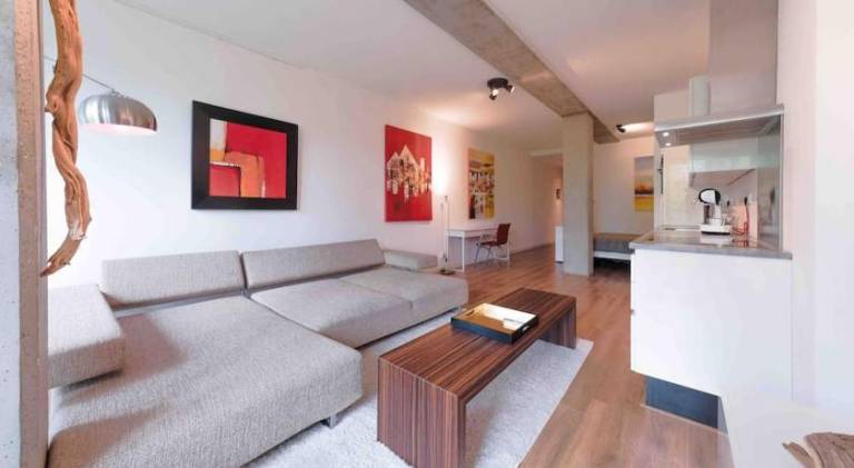 Apartment with yard & terrace | Next to Erasmusbrug | Perfect for remote work in Rotterdam