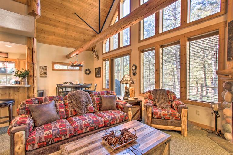 Klamath Falls Cabin Retreat w/ Deck & Grill! — photo 4