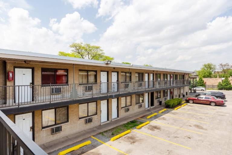 Best Motel By OYO Chicago I-90 — photo 5