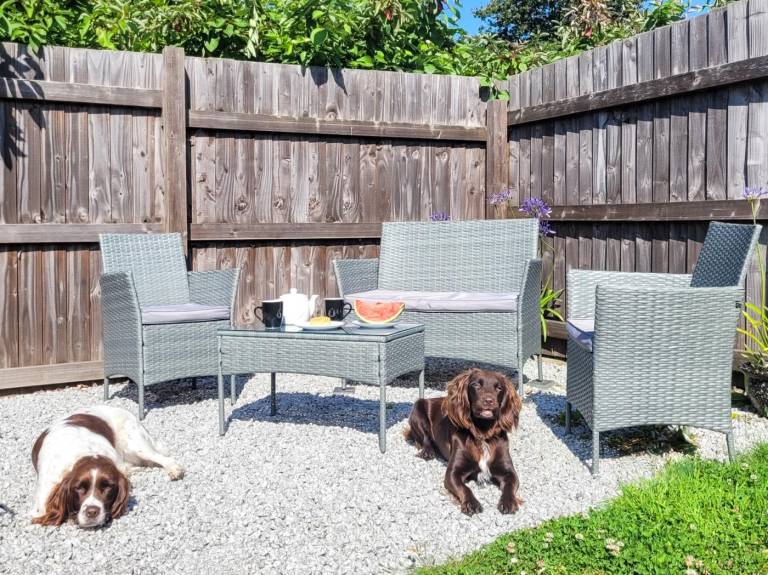 Fully equipped lodge with yard | Beach nearby | Pets are welcome — photo 2
