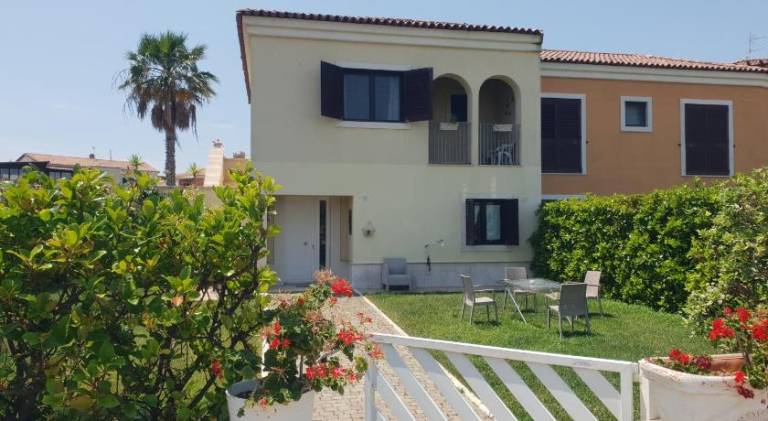 Lovely villa | Beach nearby | Dogs allowed in Matera