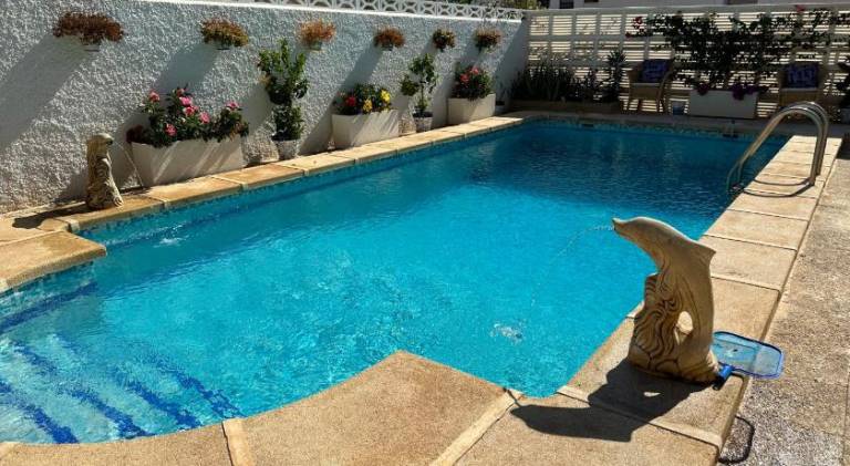 Fully equipped vacation home with BBQ, pool & garden | Close to the beach | Dogs allowed — photo 2