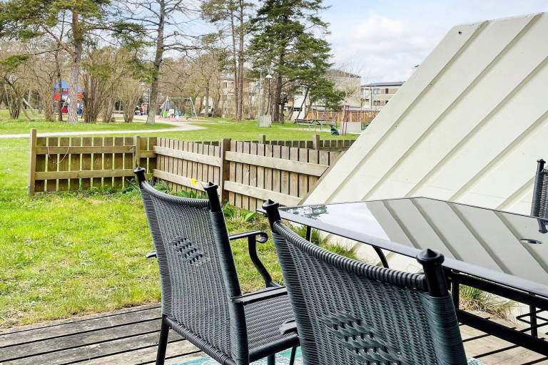 Fully equipped vacation home with BBQ & yard | Pets are welcome — photo 5