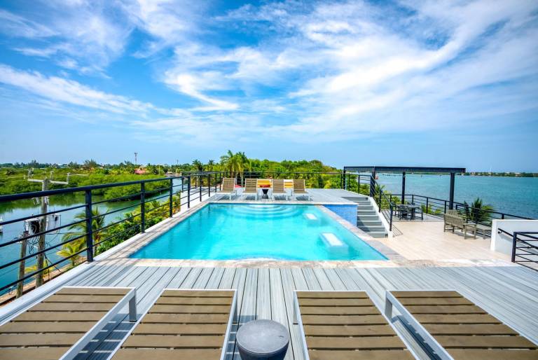 Apartment Placencia