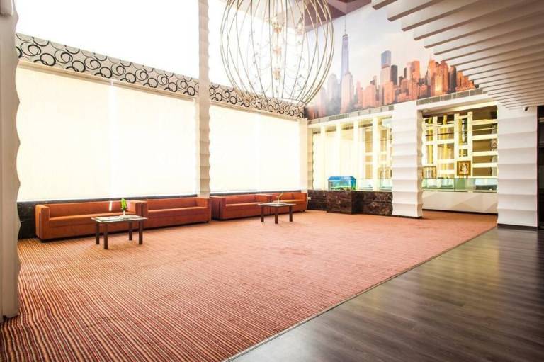 Hotel Lakhdatar