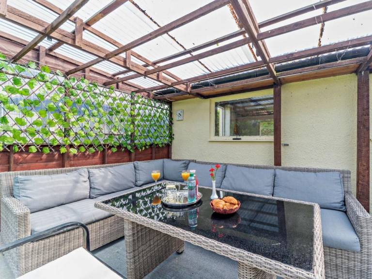 Child-friendly villa with BBQ & garden | Dogs allowed — photo 3