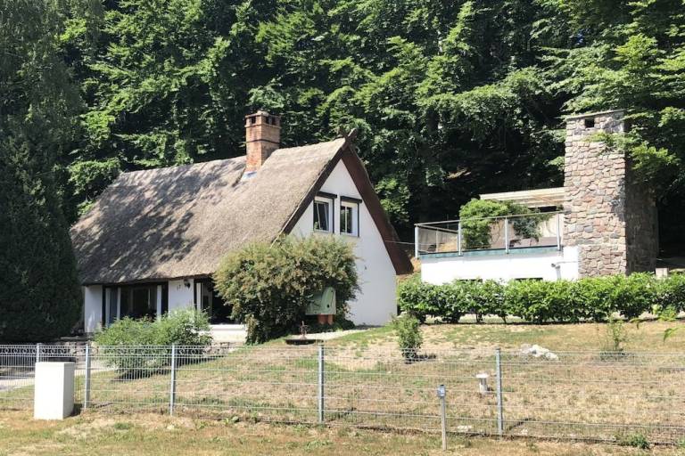 Voll ausgestattetes tolles Ferienhaus mit Terrasse, Garten und Grill | Nah am Strand | Haustierfreundlich