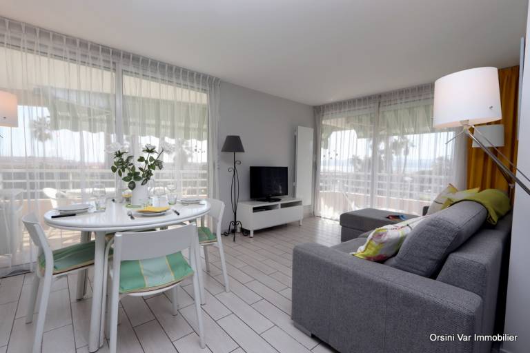 Family-oriented beautiful apartment with pool & terrace | Sea view | Pets are welcome — photo 4