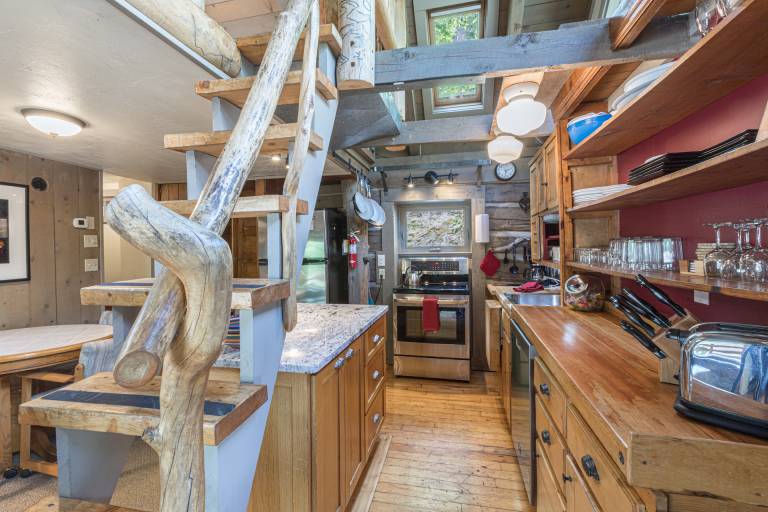 Historic Cabin Near Downtown Front Porch with Amazing Views! — photo 5
