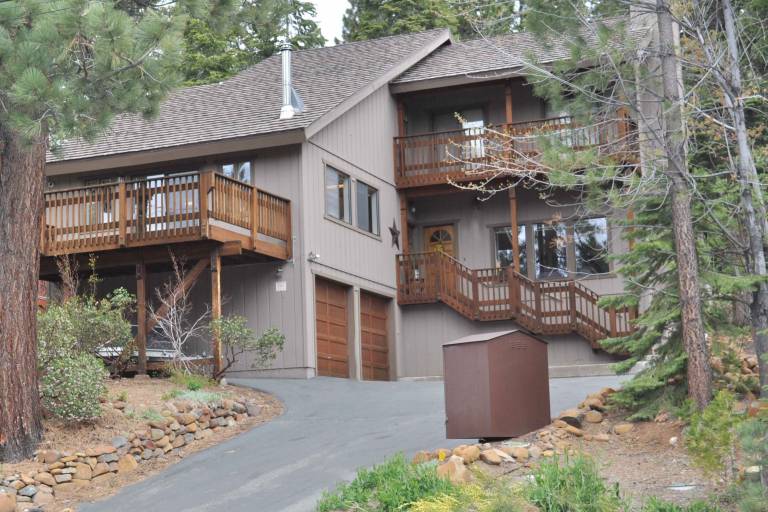 House  Tahoe Vista