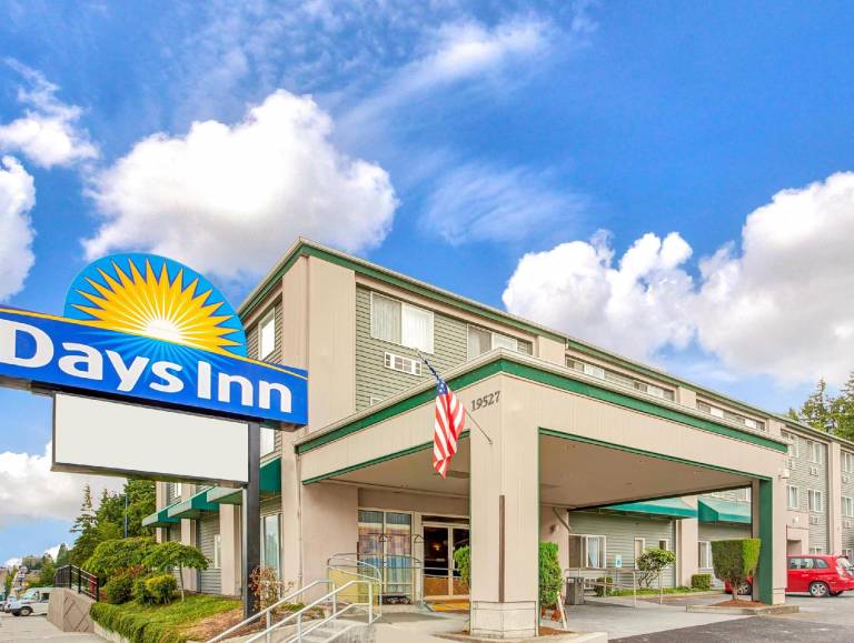 Days Inn by Wyndham Seattle Aurora